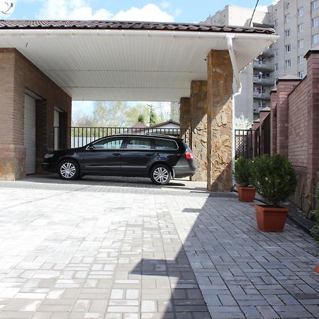 Barin House Hotell Sumy Eksteriør bilde