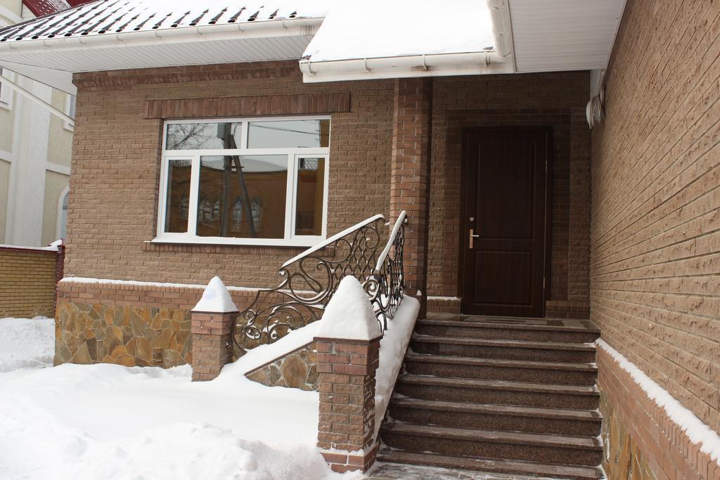 Barin House Hotell Sumy Eksteriør bilde