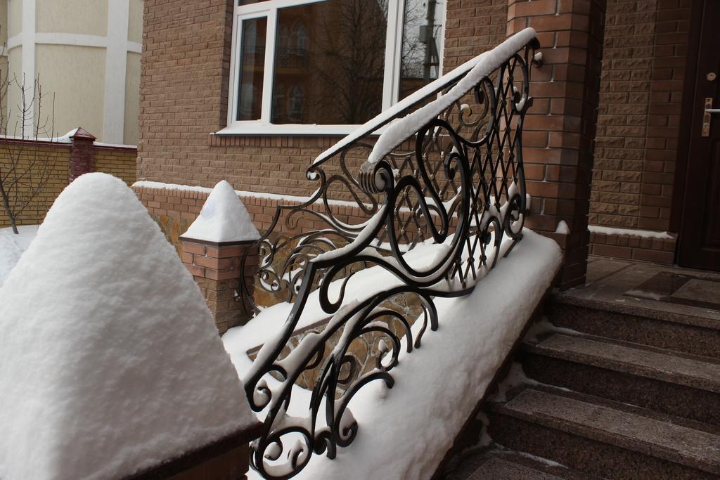 Barin House Hotell Sumy Eksteriør bilde