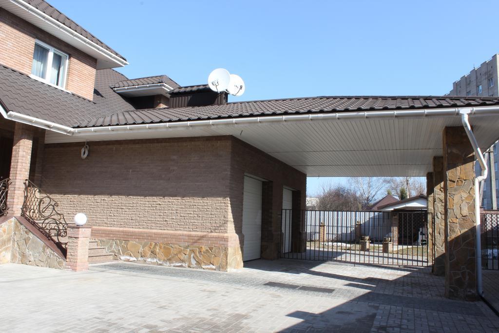 Barin House Hotell Sumy Eksteriør bilde