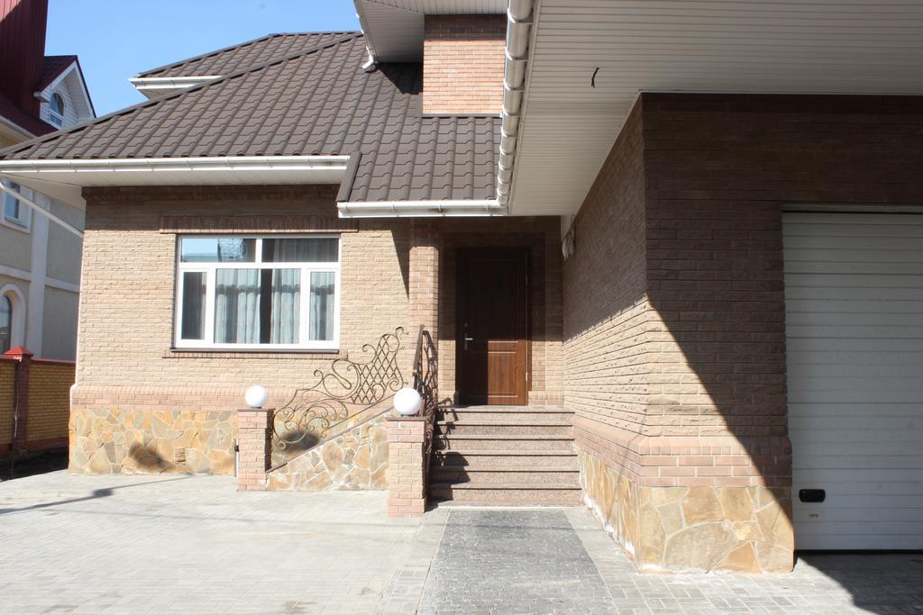 Barin House Hotell Sumy Eksteriør bilde