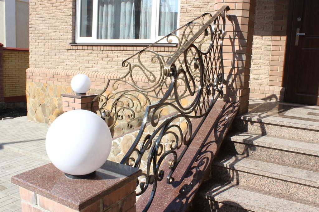 Barin House Hotell Sumy Eksteriør bilde