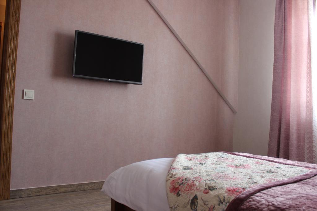 Barin House Hotell Sumy Eksteriør bilde