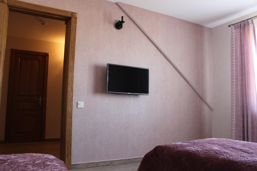 Barin House Hotell Sumy Eksteriør bilde