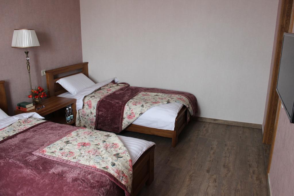 Barin House Hotell Sumy Eksteriør bilde