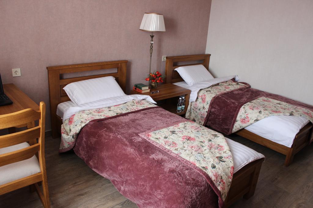Barin House Hotell Sumy Eksteriør bilde