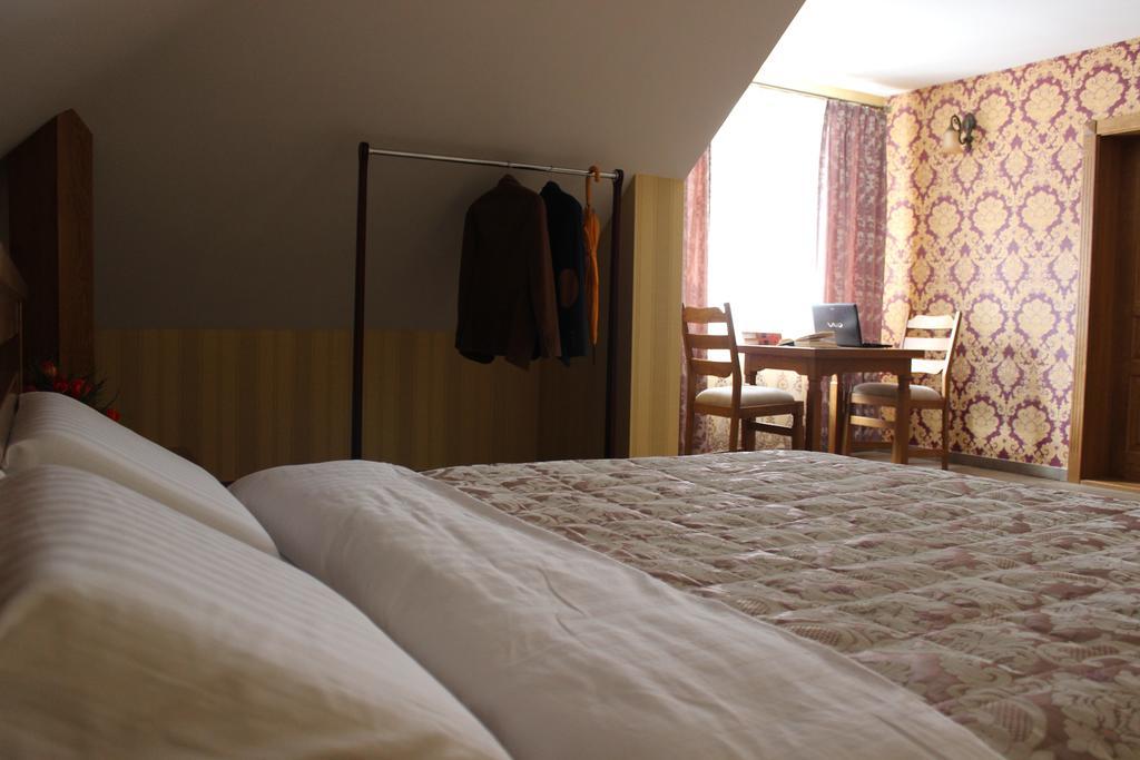 Barin House Hotell Sumy Eksteriør bilde